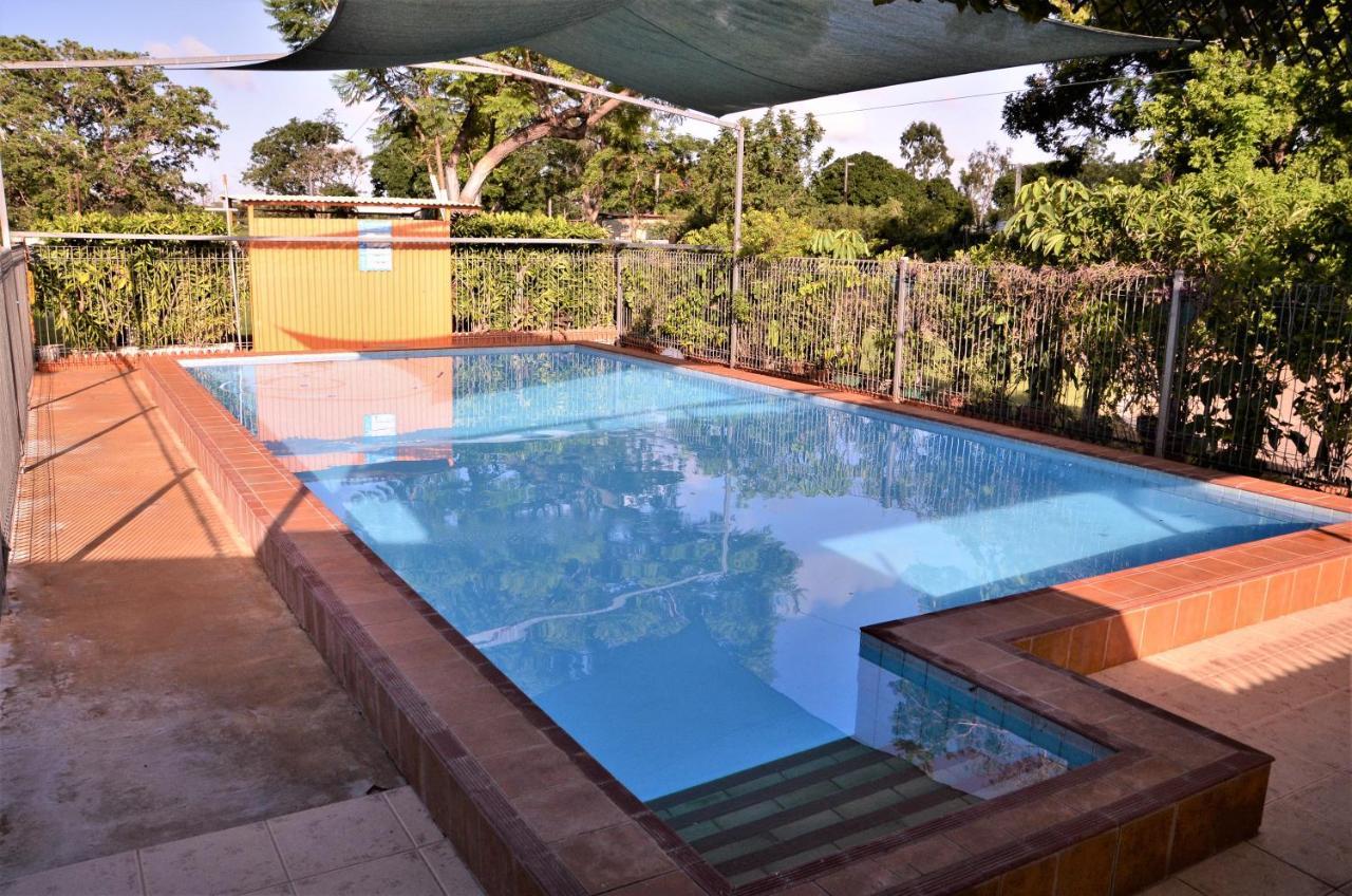 Gold City Motel Charters Towers Extérieur photo