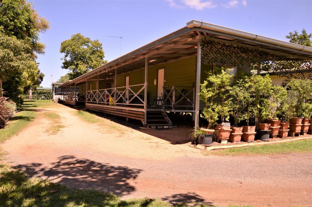 Gold City Motel Charters Towers Extérieur photo